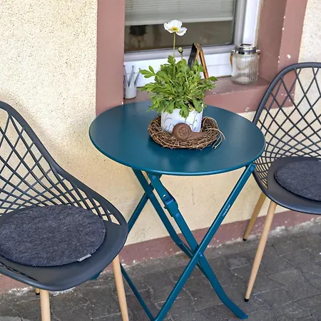 Zur Weinsteige 公寓 *